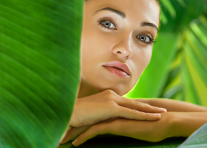 How does hyaluronic acid help your eyes?