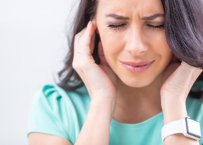 Why head movement can induce tinnitus?